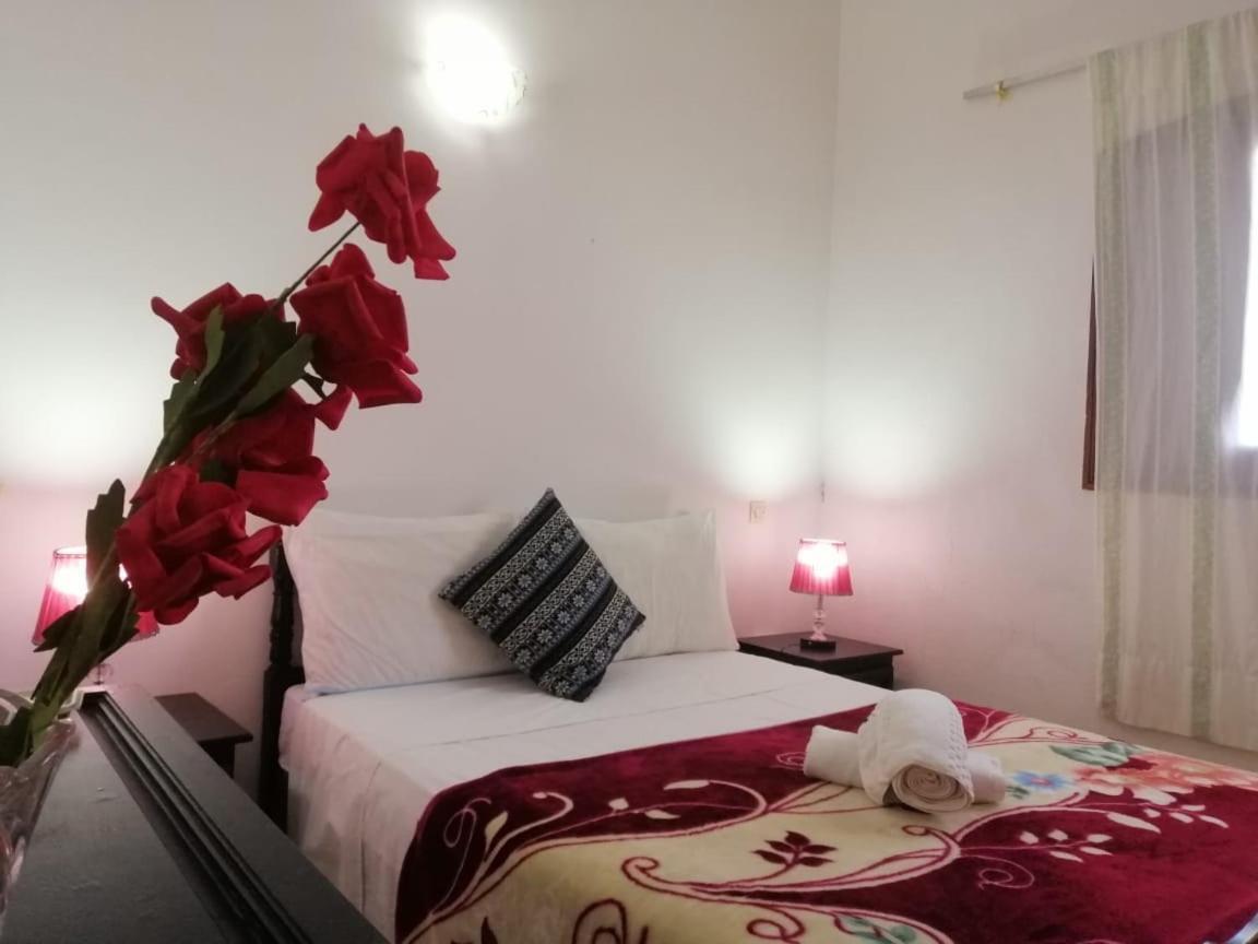 Chez Amel Guoumi Villa Validia Kültér fotó